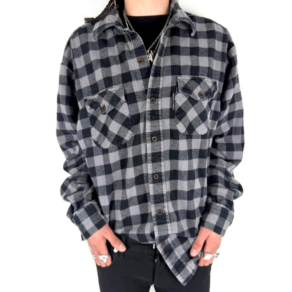 Vintage y2k grunge faded black plaid archive skater button up shirt